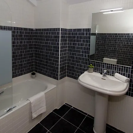 Luxury In Beach Apartment Manilva